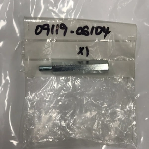 GSXR1000/ GSX1300R /VZ800 OEM BOLT/ BRACKET FRONT REFLECTOR 0911906104