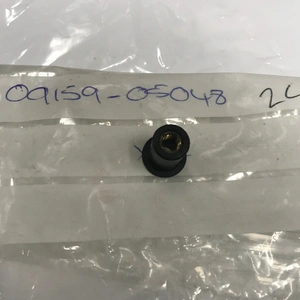 OEM  WINDSCREEN WELL NUT 0915905048
