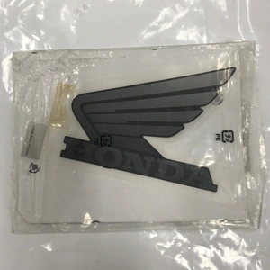 CBR1100XX 1999 OEM LEFT TANK DECAL *TYPE6* 17526MATF00ZA