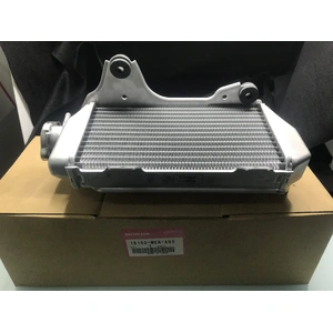 CRF450R 2015-16 OEM RIGHT SIDE RADIATOR WITH CAP 19100MENA90