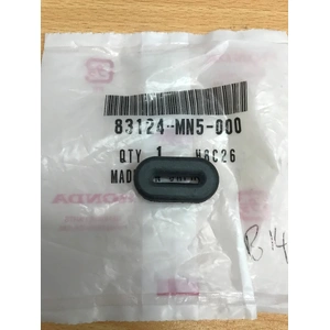 RUBBER,ENG.SIDE C  83124MN5000