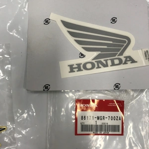 vt750s 2010-14 right tank decal*TYPE1* 86171MGR700ZA