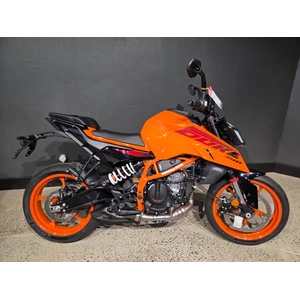 2025 Ktm 390CC 390 DUKE Road