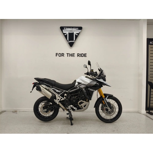 2026 Triumph 900CC TIGER 900 RALLY PRO DUAL SPORTS