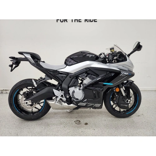 2025 Cf Moto 675CC 675 SR-R SPORTS