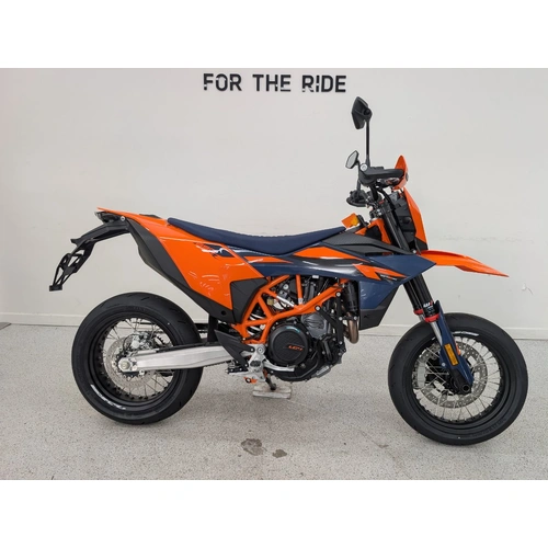 2026 Ktm 690CC 690 SMC R SUPERMOTARD