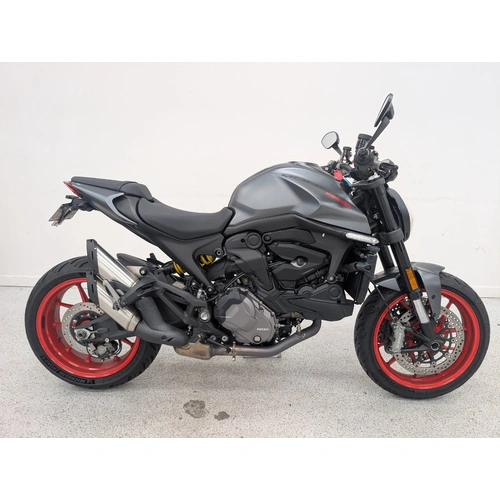 2022 DUCATI 937CC MONSTER Road