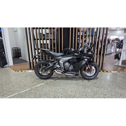 2026 Triumph 660CC DAYTONA 660 (LAMS) Road