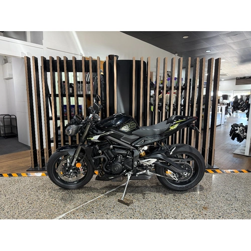 2025 Triumph 765CC STREET TRIPLE RS Road