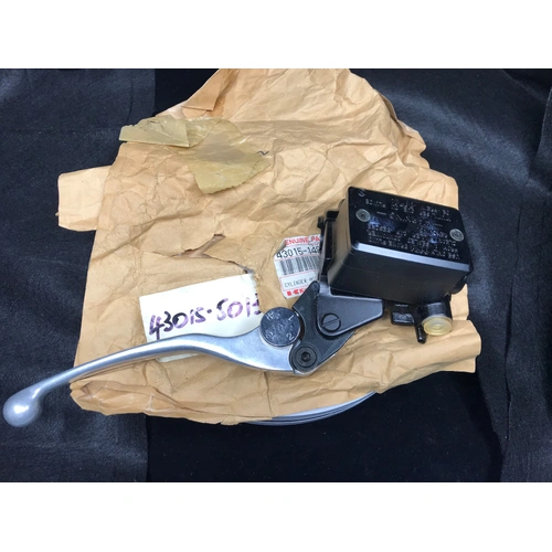 ZZR250 1990-04 /ZR250 1997-99 OEM FRONT MASTER CYCLINDER 430155013 - SKU:430155013