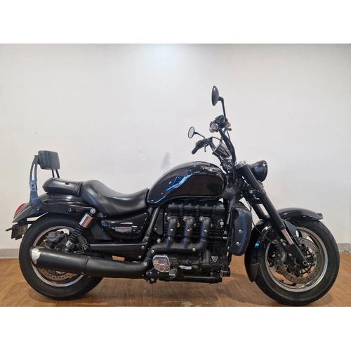 2012 Triumph 2300CC ROCKET III ROADSTER CRUISER