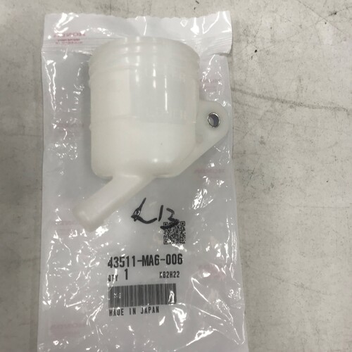  VFR750F 1986-89  OEM REAR BRAKE  MASTER CYLINDER RES BOTTLE . 43511MA6006 - SKU:43511MA6006