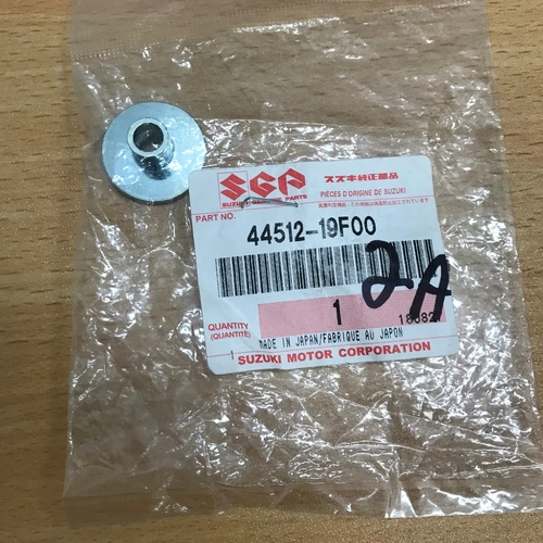 GSXR600/750/1000 OEM SPACER,FUEL TANK RUBBER FRONT 4451219F00 - SKU:4451219F00