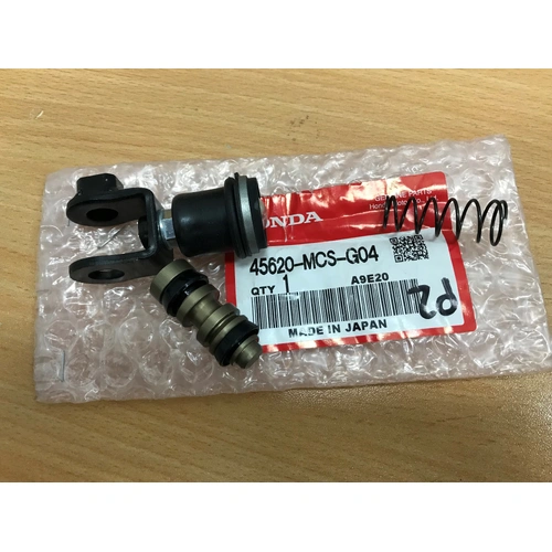 ST1300a 2003-04 ST1300PA 2004 OEM LEFT BRAKE CALIBRE  MASTER CYCLINDER SEAL KIT  45620mcsg04 - SKU:45620MCSG04