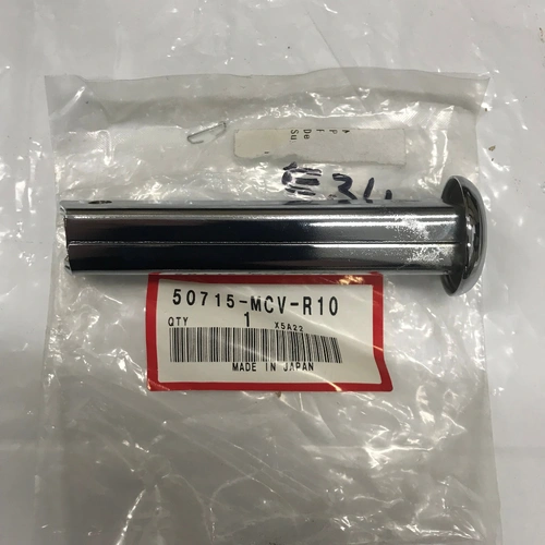 VTX1800C1 2005-08 OEM PILLION FOOTPEG  50715MCVR10 - SKU:50715MCVR10