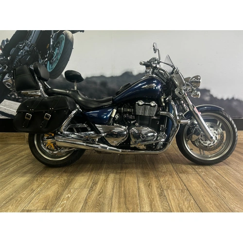 2010 Triumph 1600CC THUNDERBIRD CRUISER