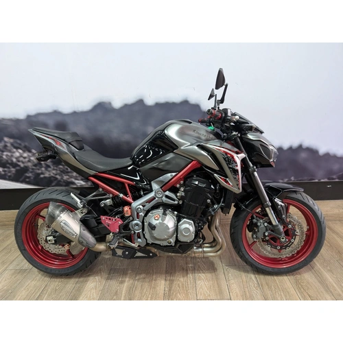 2019 Kawasaki 900CC ZR 900 SPORTS