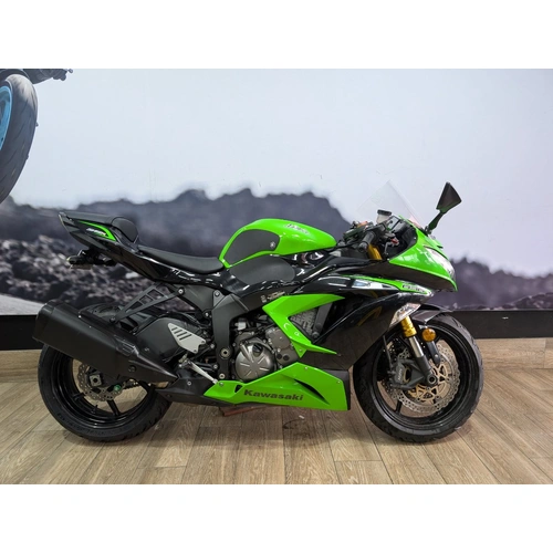 2013 Kawasaki 600CC ZX-6R (ZX636) NON ABS SPORTS