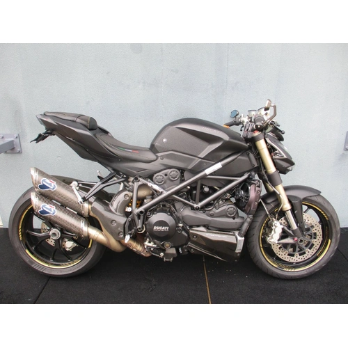 2012 DUCATI 850CC STREETFIGHTER 848 SPORTS
