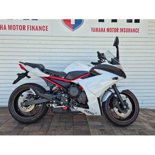 2013 Yamaha 600CC FZ6R Road