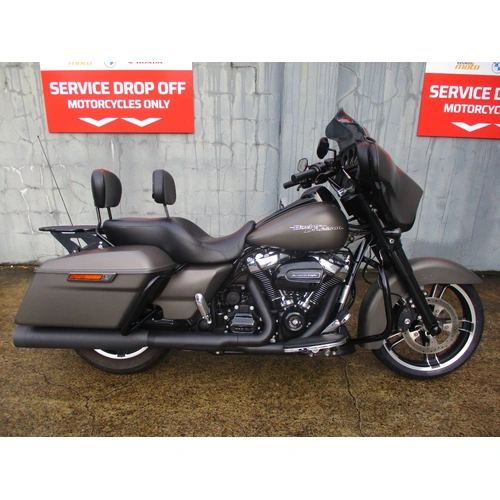 2018 HARLEY-DAVIDSON 1700CC FLHX STREET GLIDE CRUISER