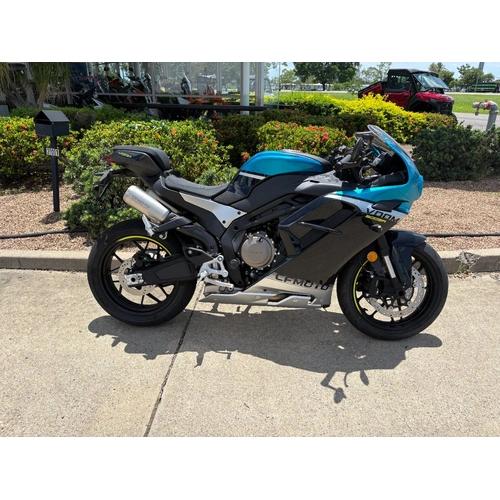 2025 Cf Moto 500CC 500 SR VOOM SPORTS