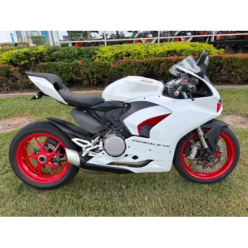 2023 DUCATI 955CC PANIGALE V2 SPORTS