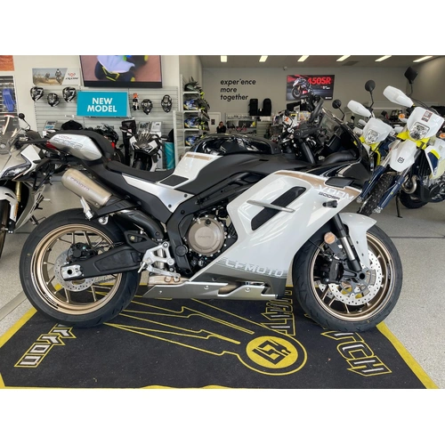 2025 CF MOTO 500CC 500SR VOOM ABS