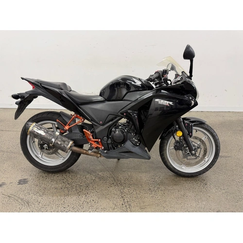 2011 Honda 250CC CBR250R SPORTS