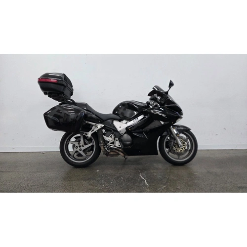 2005 Honda 800cc VFR800F (VFR800Fi) SPORTS