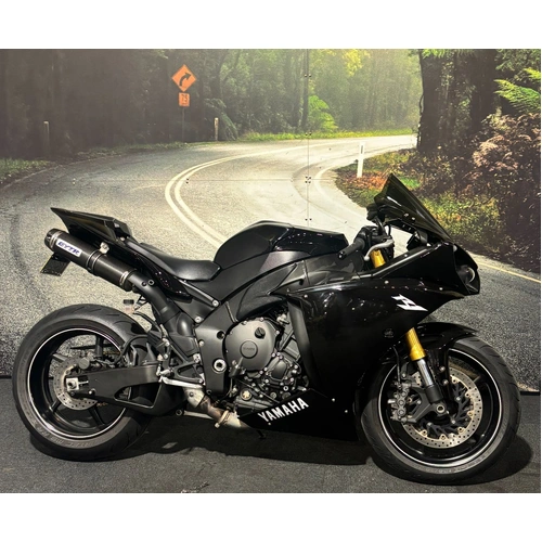 2013 Yamaha 1000CC YZF-R1 SPORTS