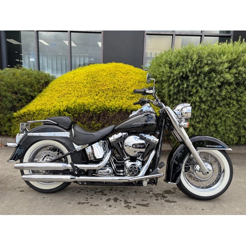 2017 HARLEY-DAVIDSON 1700CC FLSTN SOFTAIL DELUXE CRUISER
