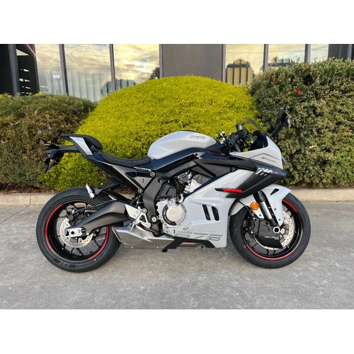 2026 CF Moto 650CC 675SR-R ABS