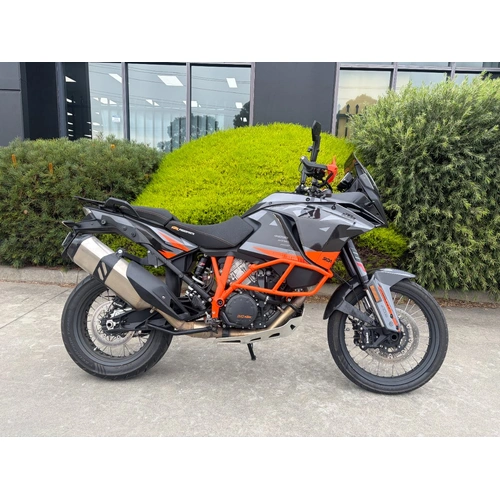 2018 Ktm 1050CC 1090 ADVENTURE R DUAL SPORTS
