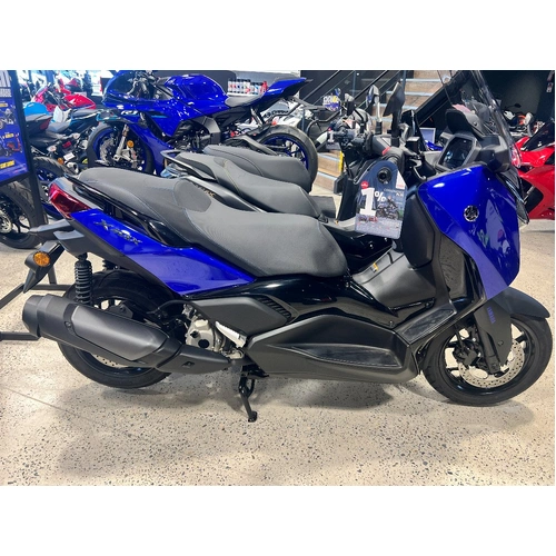 2026 Yamaha 300CC XMAX 300 (CZD300A) Scooter