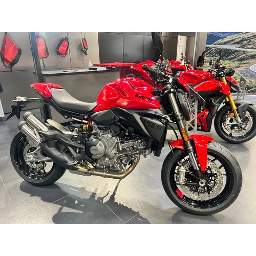 2026 Ducati 890CC Monster Plus