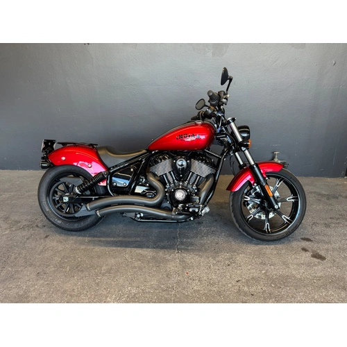 2024 INDIAN 1900CC CHIEF DARK HORSE CRUISER