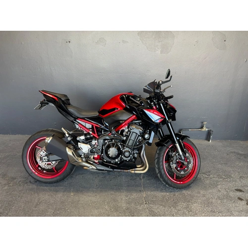 2024 Kawasaki 900CC Z900 (ZR900) SPORTS