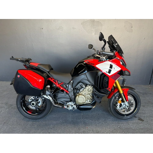 2022 DUCATI 1200CC MULTISTRADA V4 PIKES PEAK DUAL SPORTS