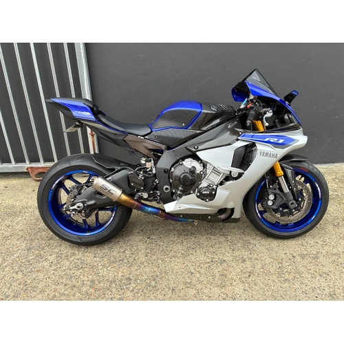 2015 Yamaha 1000CC YZF-R1 SPORTS