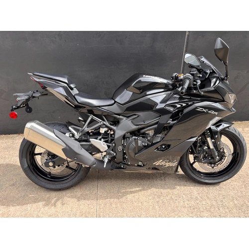 2025 Kawasaki 400CC NINJA 400 ZX-4R SPORTS
