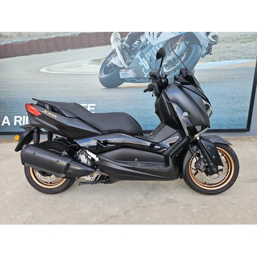 2022 Yamaha 300CC XMAX 300 (CZD300A) Scooter