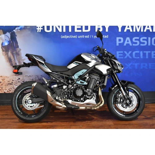 2025 KAWASAKI 900CC ZR900 (ZR900SSFAN)