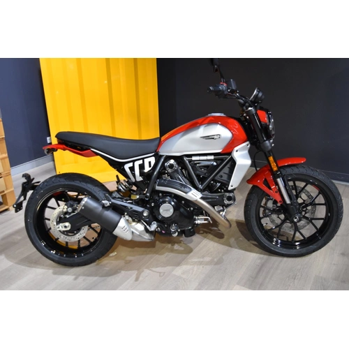 2025 Ducati 800CC SCRAMBLER ICON SPORTS