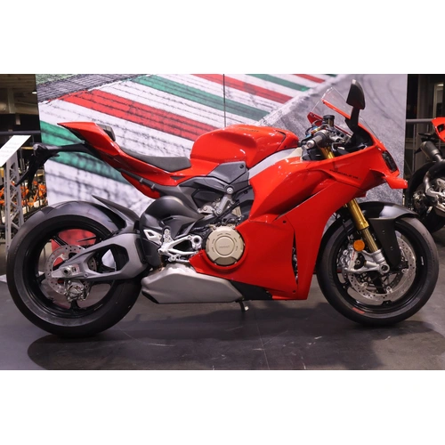 2025 Ducati 1100CC PANIGALE V4 S SPORTS